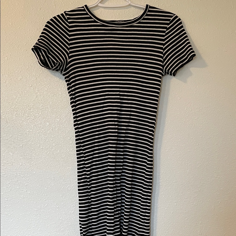 Brandy Melville Black and White Striped Midi Dress